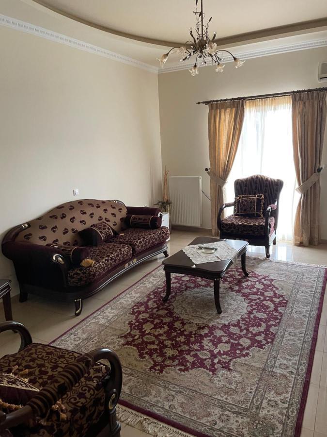 Hotel Melastron Elassona ภายนอก รูปภาพ